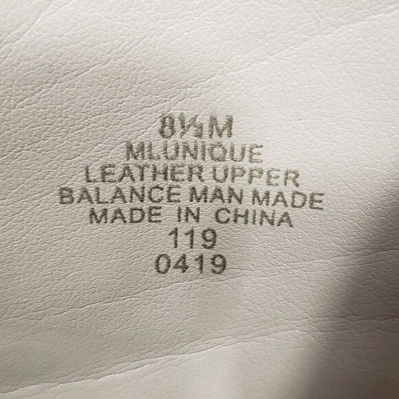 Marc Fisher  Taupe Grey  Leather Bootie  3.5" Heel   Size 8.5 - Picture 4 of 8